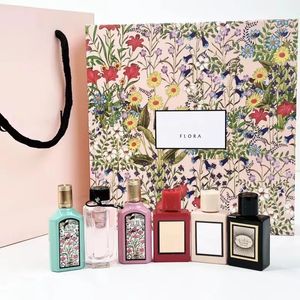 Set de perfumes de diseñador para mujer Bloom Flora Sparay 5ML * 6PCS Traje 6 en 1 con caja, buen olor, mucho tiempo, dejando niebla corporal para dama, envío rápido de alta calidad