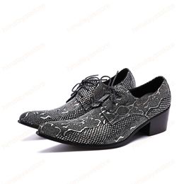 Homme Real Leather Chaussures oxfords à grande taille Lace Up Pattern Pattern Chaussures de travail Fashion Nightclub Chaussures