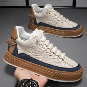 Homme's Light Chunky Brand Sneakers Designer Men Fashion Fashion Casual Board Male Vulcanize Shoes 240125 0D1B