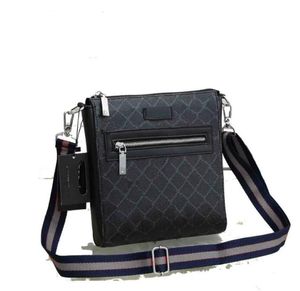 Homme Sac à bandoulière Luxurys Designers Women Messenger Fashion Crossbody Tote portefeuille Purse en cuir sac à dos Filles garçons Bagure de voyage d'embrayage