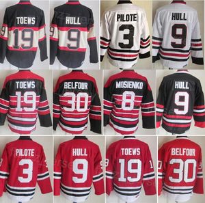 Man Vintage Hockey 19 Jonathan Toews Jersey Retro Classic 3 Pierre Pilote 9 Bobby Hull 8 Bill Mosienko 30 Ed Belfour 18 Denis Savard CCM Retire Zwart Rood Wit Naaien