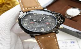 Man Montres 2022 NOUVEAU QUATRE STITCHES Luxury Mens Watches Quartz Watch High Quality Top Brand Small Needle Run Clock Rubber et Leath1016205