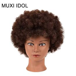 Mannequin kopt African Mannequin Head met 100% echte haartraining styling gevlochten gebruikt om maïs te oefenen en poppenkoppen Q240510
