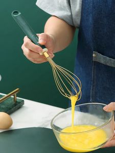 Handmatige eierklopper Roestvrijstalen eiergarde met antislip siliconen handvat Eierroerder Handmixer voor bakken Keuken 240105