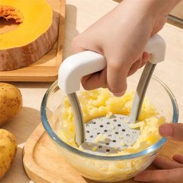 Outil de cuisine portatif de broyeur de pommes de terre pressé en plastique de broyeur de pommes de terre manuel pour des gadgets de cuisine de nourriture de bébés I0703