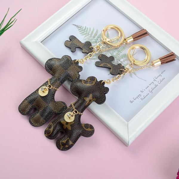 Porte-clés girafe en coton avec pompon, fourniture directe du fabricant, pendentif en coton, petit cadeau, accessoires de voiture, pendentif ours