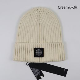 Fabrikanten groothandel e-commerce voor wollen hoeden herenmodemerk gebreide koude hoeden dames trui hoeden herfst en winter nieuwe hoeden effen kleur.