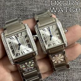 Montres Manwatch Watch des créateurs de haute qualité Rectangle Rectangle Quartz Watch 30 mm Luxury Lumière et Bracelet Mindimaliste Bracelet Diamond Cozel Tank Watch