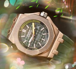 De nombreux types de styles de montres de créateurs populaires Hommes Horloge Time Table Quarz Chronographe Mouvement En Acier Inoxydable Caoutchouc super lumineux Montre-Bracelet Montre De Luxe cadeaux