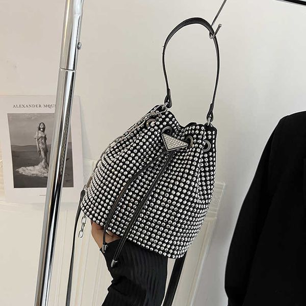 De nombreux modèles Strass Designer Sac Sacs à bandoulière Diamant Sac fourre-tout Sacs à cordon de mode Sacs seau Sac de messager de poche Portefeuille femme