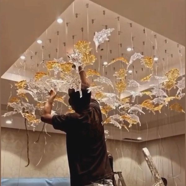 Maple Leaf Hotel Designer Accueil Plafond Art Décoratif Lampe Suspendue Lustre En Verre Soufflé À La Main De Luxe Éclairage Personnalisé Ambre Couleur Claire