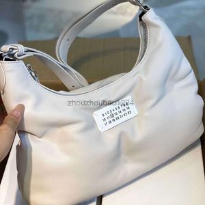 Margiela Luxuries Designers Bag Margiela Magilla Men and Women's MM6 Mouton Sac à corps transversal Sac coffre Sac Cloud Sac 97SS