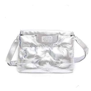 Margiela Luxuries Designers Bag Margiela Magilla Men and Women's MM6 Mouton Sac à corps transversal Sac à poitrine Sac Cloud Akqi