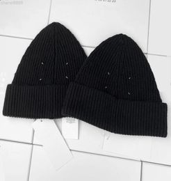 Margiela Style Autumn Winter Maar Four Corner Mark Couture en tricot Colt Cold Hat Men and Women9814248