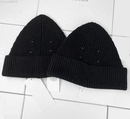 Margiela Style Autumn Winter Majilar Four Corner Mark Couture en tricot Colt Cold Hat Hommes et femmes2119327