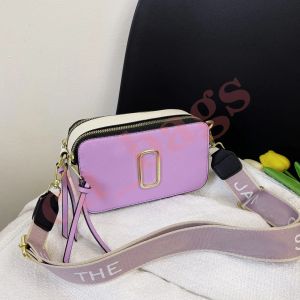 Le célèbre sac crossbody de Mark mini sac de créateur de sacs d'épaule féminin 2024 épaule de mode luxe pour femmes instantanée petite caméra solide co
