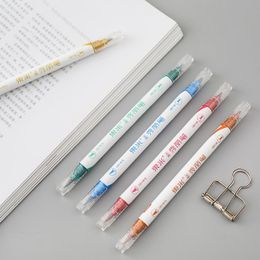 Markers Andstal 10 kleuren Dual Tips Metallic Marker Pearl Color Art Markers Art Metallic Brush Pen Twin Brush Tekenpennen Set