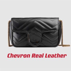 Marmont Chevron Leather Super Mini Bag sleutelring binnenin bevestigbaar aan grote draagtas zacht gestructureerde vorm klep sluiting met dubbele let285m