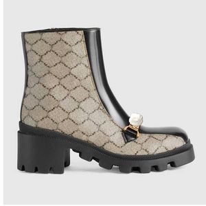 Martin Boots Women schoenen Dikke Soled Shoes Desert Boot 100% Cowhide Metal Platform Leather Designer Fashion Lady Zipper Korte grove hiel