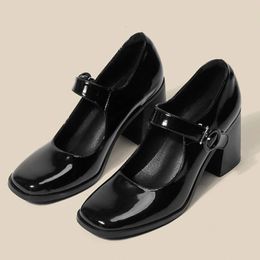 Mary Jane chaussures femmes Style britannique printemps automne rétro tête carrée talons hauts décontracté confortable pompes De fête Zapato De Tacon 240103