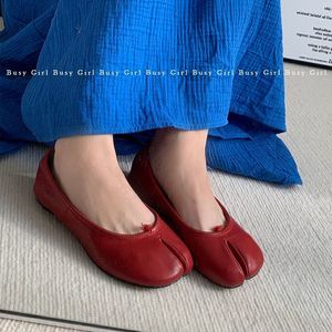 Mary Tabi Cute Janes Ippeum Split Toe Chaussures plates Femmes Designers Brand Dupe Mandons Lolita Robe plus taille Tabi E