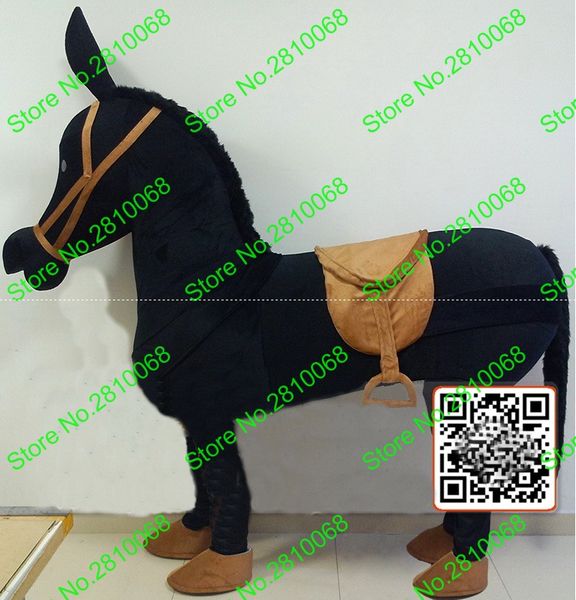 Costume de poupée de mascotte EVA Matériel Deux personnes portant des costumes de mascotte de cheval noir Accessoires de film dessin animé Vêtements Quatre styles 480