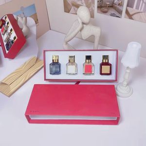 Masion baccarat 540 Coffret cadeau de parfum 4pics x30ml Rouge Extrait De Parfum Homme Femme Parfum Longue Durée Odeur avec Coffret Cadeau Kit expédition rapide