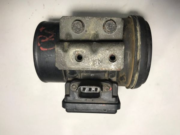 Débitmètre d'air massique capteur MAF KL47 E5T51271 KL47-15-215 K-M adapté pour 95-02 MAZDA MILENIA 2.5L