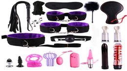 Masaje 21pcs sexo bdsm set de esclavitud esposa esposas de látigo látigo pinzas para pezones con los ojos para mujer juguetes sexuales para parejas esclavo adulto gam6298414