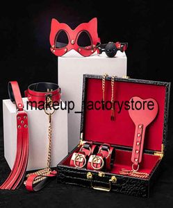 Massage BDSM Kits Lederen bondageset Fetish Handboeien Kraag Gag Zweep Cadeau Erotisch Volwassen 18 Speeltjes voor vrouwen Koppels Gam2973291