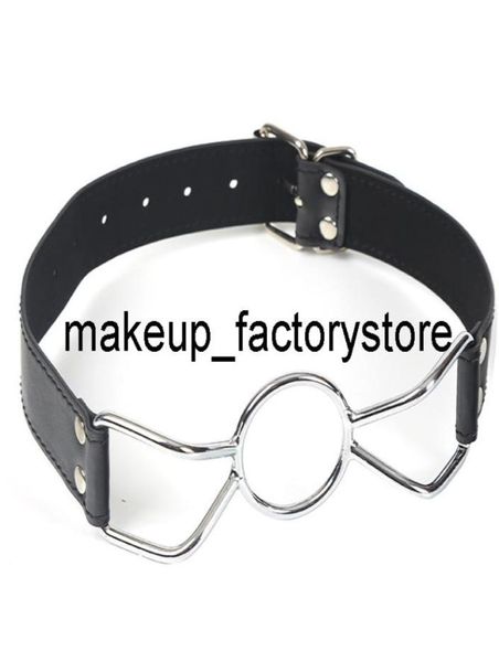 Massage en cuir sexe toys ring gag flirter bouche ouverte avec oring pendant le bondage sexuel bdsmplay et jeu érotique adulte pour C8013021