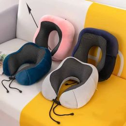 Massager Meminy Foam Ushaped Neck Pillow Soft Travel Pillow Massage Neck Sleepkussens Vliegtuig Auto Cervicale wervelkolom kussensladen dutje