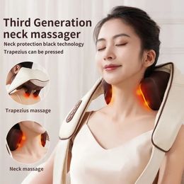 Masajeador de cuello Pillowws Shiatsu eléctrico inalámbrico y masajeador de espalda Calor calmante Tejido profundo 5D Masaje de amasamiento Almohada Hombro Pierna Cuerpo 231216