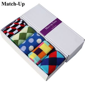 Match-up Livraison gratuite Chaussettes en coton peigné pour hommes, chaussettes habillées colorées (5 paires / lot) Pas de boîte-cadeau MX190719