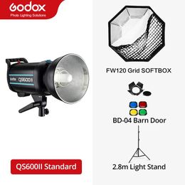 Materiaal Godox QS600II 600WS GN65 Professionele studio Flash Strobe + 2,8m Lichtstandaard + 70x100cm Grid Softbox + Trigger + Barn Door Kit