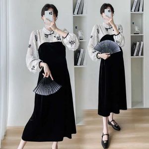 Robes de maternité Nouvelles femmes enceintes enceintes améliorées Cheongsam Splice de mode or Velvet Température Mom Mom Chinese Style Robe D240520