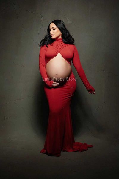 Robes de maternité Photographie de femme enceinte avec des manches longues en queue de poisson