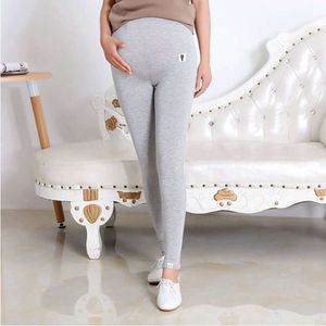 Maternité Soft Modal Leggings Spring Automne Casual Skinny grossesse Pantalons de vêtements de taille réglables Ropa Mujer Embarazada L2405