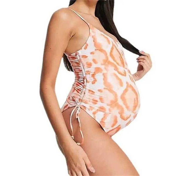 Swimwars de maternité M-5xl Swimwear pour femmes enceintes One Piece Modèle de léopard Brossé Ultra Thin Bikini Summer Beach Swimwwear enceinte de maillot de bain D240527