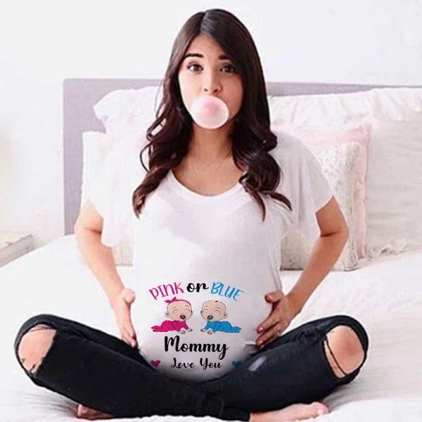 Tops de maternité Tees Pink ou Bule Mommy Love You You Imprimé Vêtements enceinte T-shirt T-shirt d'été CHIRTS CHIRTS NOUVEAU MOM TOPS Y240518