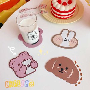 Matten Pads Ins Style Creative Coaster Cartoon Cute Beer Rabbit Cup Pad Niet -slip Heatendant Table Mat Ecofvriendelijke Washable Placemats Z0502