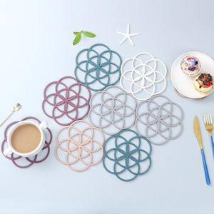 Matten Pure kleur holle high temperatuur warmtisolatie anti-gescheiden theekopje en kom mat keuken accessoires siliconen placemats