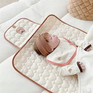 Mats Portable Baby Diaper Remplacement PADPLABLE IMPLIPATIONNABLE ET MIGNE OUR RABBOT NOUVELLE-NOURN POUR LES COMMANDES DE BÉBÉS PADLL2427