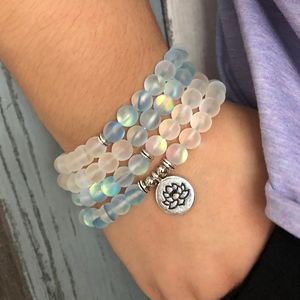 Bracelet en pierre de Labradorite étincelante de couleur bleu blanc mat pour femme 108 méditation Mala Lotus collier Om bracelets