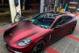 Matte metalen Romeinse Romee Red Vinyl Wrap Film Zelfklevende sticker Sticker voertuig auto wikkelfolie Roll Air release gratis