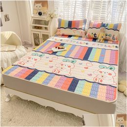 Coussin de matelas Kit de tapis de lit en latex avec motif de dessin animé pour l'été, sensation de froid, rayonne fraîche et taies d'oreiller, refroidissement confortable 230626 Drop Dhmge