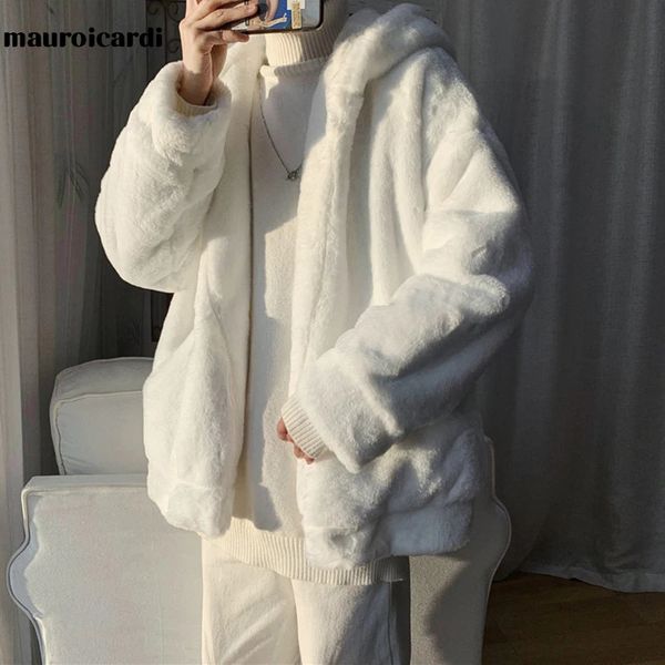 Mauroicardi hiver surdimensionné blanc manteau en fausse fourrure hommes avec capuche fermeture éclair manches longues décontracté ample moelleux veste pour hommes Style 240115