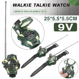 Mayitr 2 pièces Camouflage multi-fonctionnel enfants jouet talkie-walkie montre Portable extérieur sans fil talkies-walkie 240131