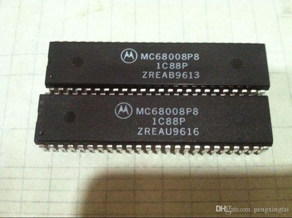 MC68008P. MC68008P8. MC68008P10, CPU antiguo de 32 bits, microprocesador. Paquete de plástico doble de 48 pines de doble pin, PDIP48 Procesador de chips vintage