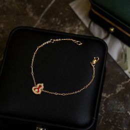 Mcqeen designer Qeelins bijoux de luxe nouveau bord de perle rouge jade calcédoine gourde bracelet v or haute version diamant incrusté gourde bracelet rouge agate bracelet stagiaire